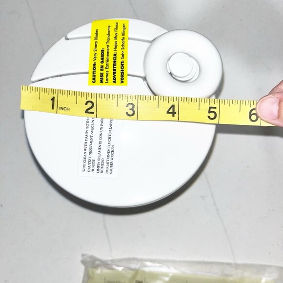 PAMPERED CHEF Manual Mini Food Processor #2581 with Storage Lid New in Box - Picture 8 of 8